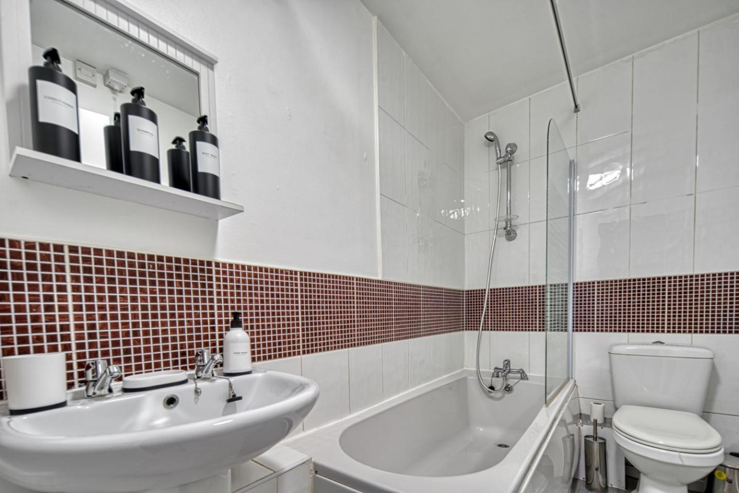 Central Nottingham 3 Bed House With Driveway Ngoại thất bức ảnh